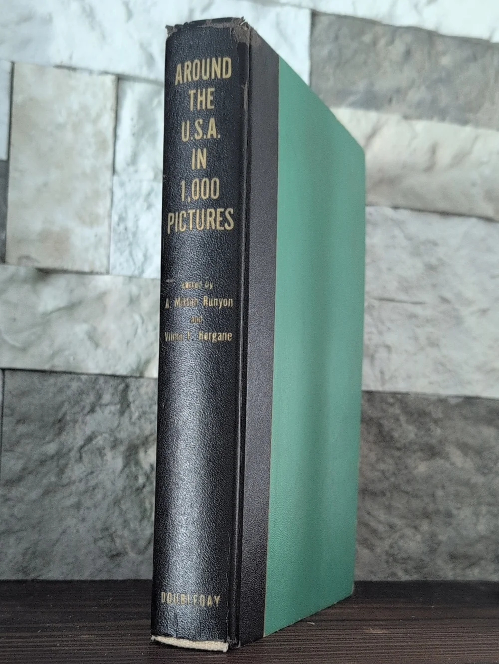 Vintage 1955 Green and Black Hardcover Book Around the U.S.A. in 1,000 Pictures